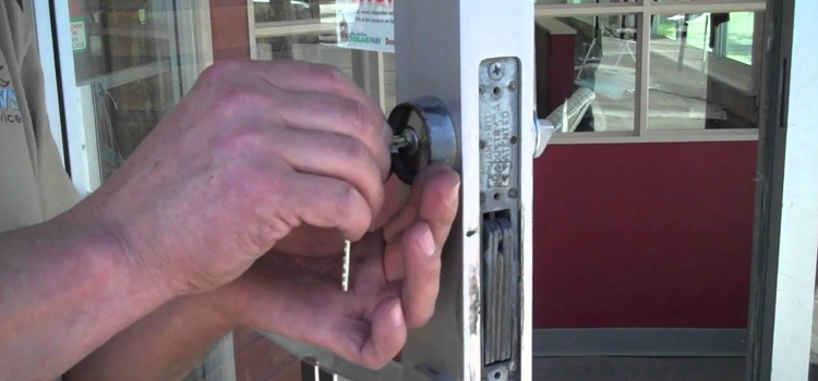 commercial door lock repair Hemet